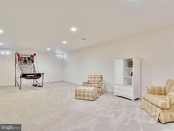 5th image of 22827 Vickery Park Dr