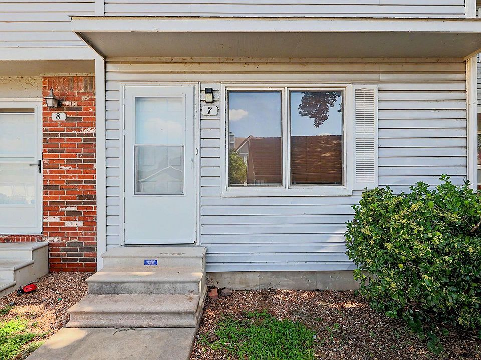 1st image of 101 S Rock Rd APT 7