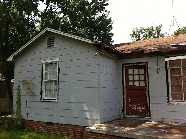 2nd image of 355 Boling St