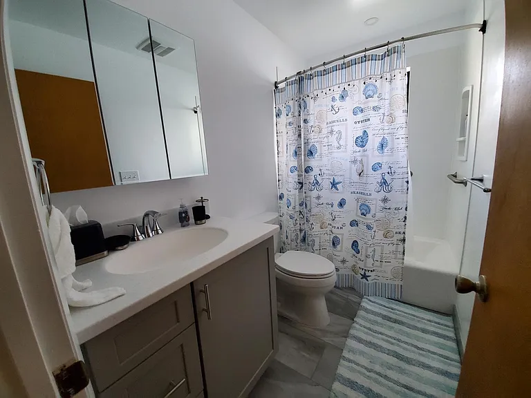 3163 SE Quanset Cir — Photo 10