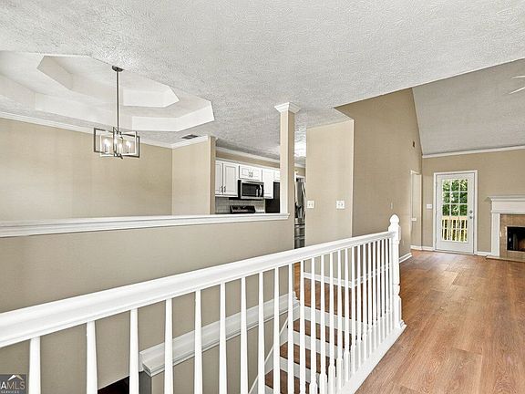 4th image of 270 Forest Brook Dr