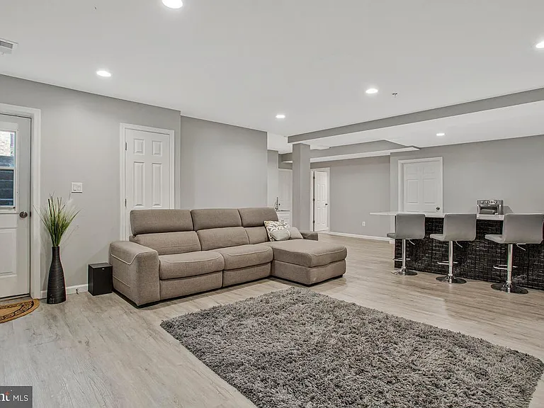 12902 Crickmore Trce — Photo 49