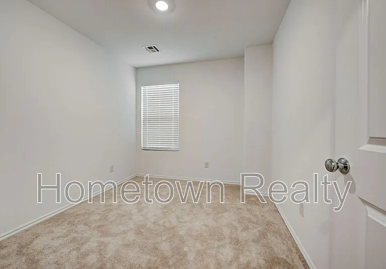3308 NW 148th St — Photo 33