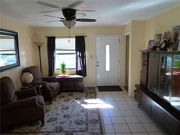 4th image of 2105 Deanna Dr