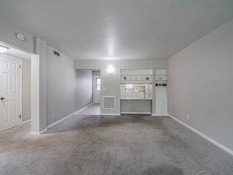 677 Royal Palm Blvd #12 — Photo 5