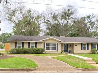 3415 Lynnwood Dr, Tyler, TX 75701