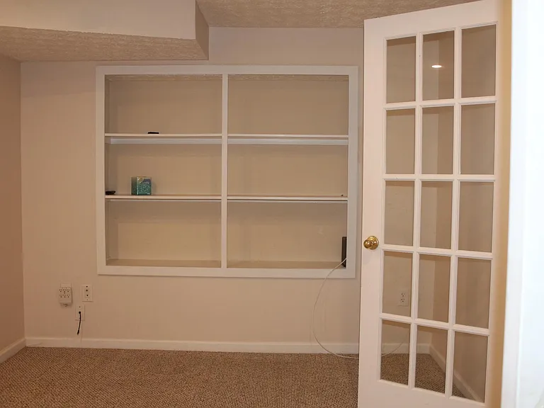 5885 Blaverly Dr — Photo 15