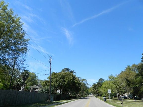 4th image of 2102 E Texas Ave