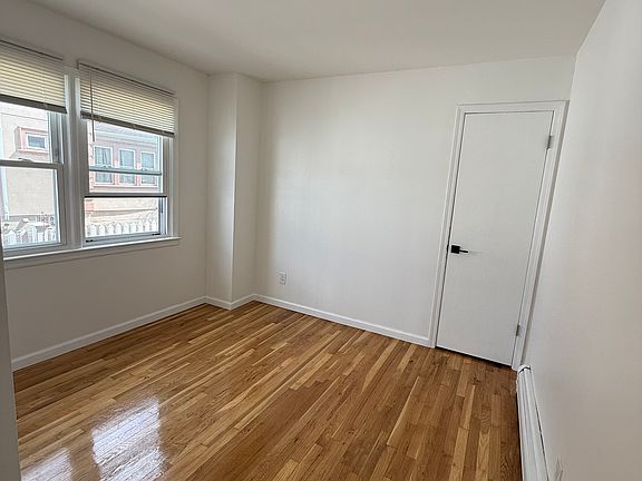 4th image of 151-23 19th Ave Floor 1