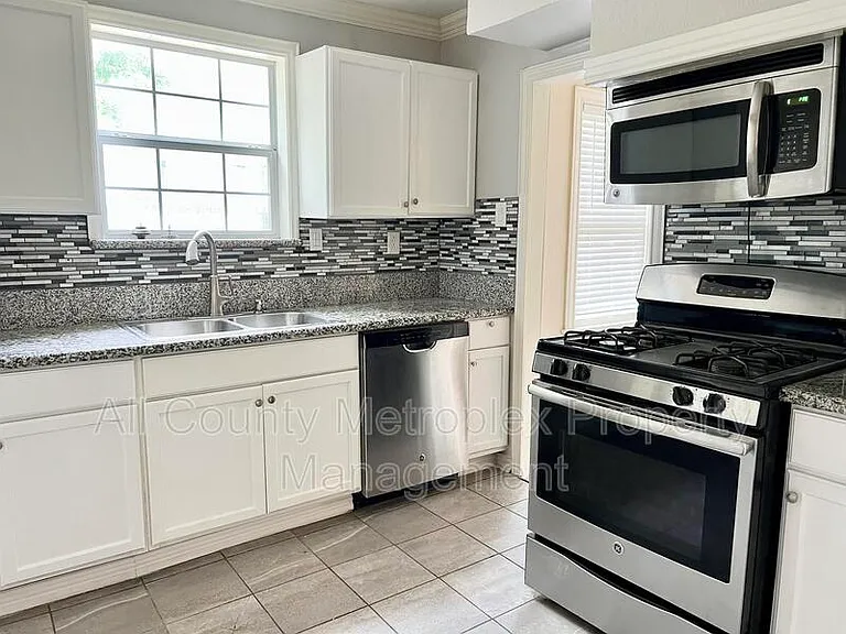 6355 Velasco Ave — Photo 6