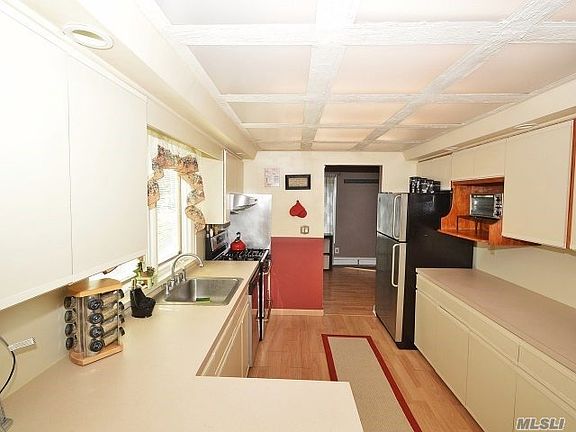 3rd image of 15 Gabon Ln