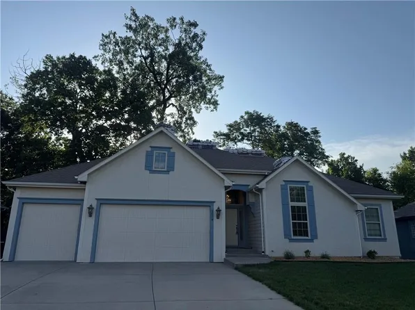9014 N Saint Clair Ave, Kansas City, MO 64154