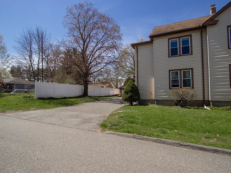 51 Harrison Ave #2 — Photo 50