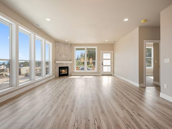 4th image of 1178 W Ridge Dr #112