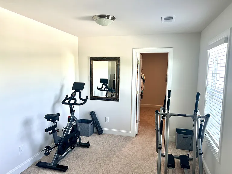 500 Rome Ct — Photo 37