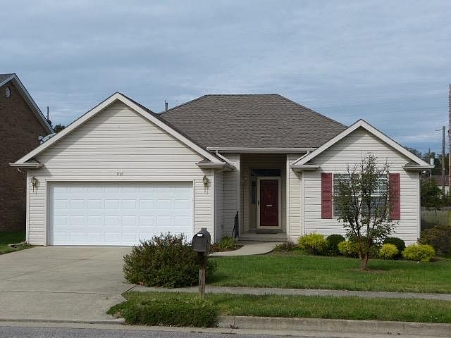1st image of 916 Kennedy Ct
