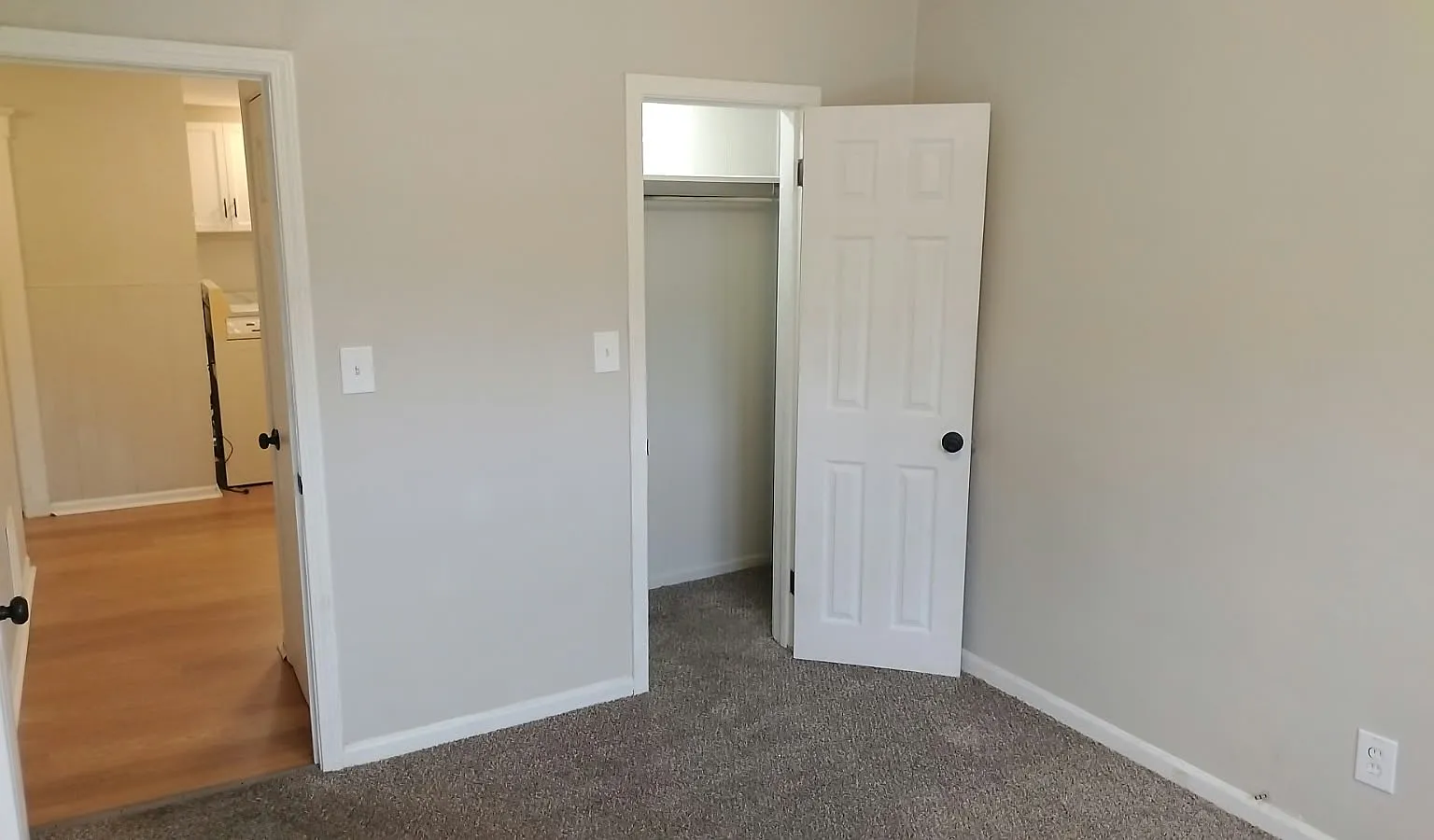 194 Richter Street - 1/2 — Photo 4