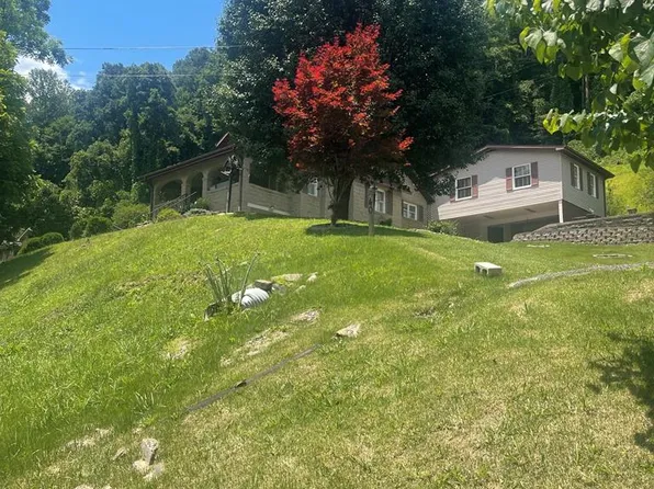 540 W Main St, Hindman, KY 41822