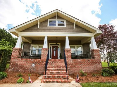 318 W Catawba Ave, Mount Holly, NC, 28120