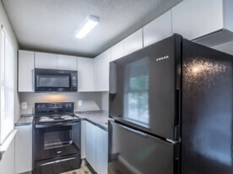 3822 Jackson Ave — Photo 3