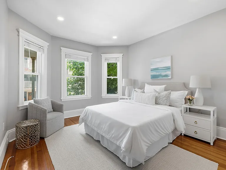 33 Rosemont St #1 — Photo 5