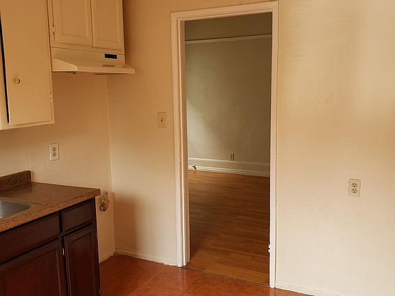 4th image of 1322 Valencia St