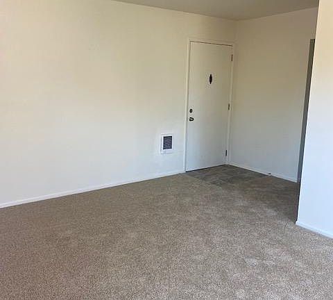 4th image of 4726 Dorrance Way #4
