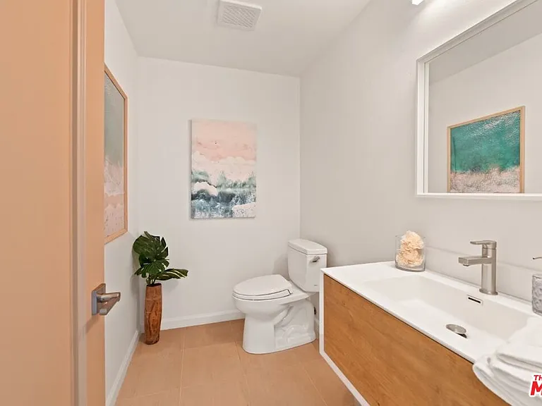 7782 Lookout Dr — Photo 35