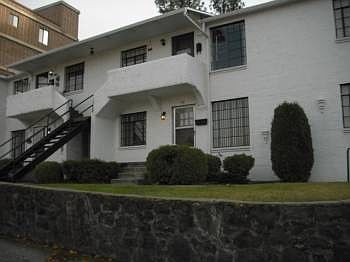 1st image of 120 E Rockwood Blvd