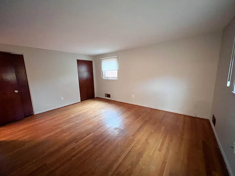 79 Moffett St — Photo 11