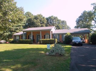 5784 Shula Dr, Hurt, VA 24563