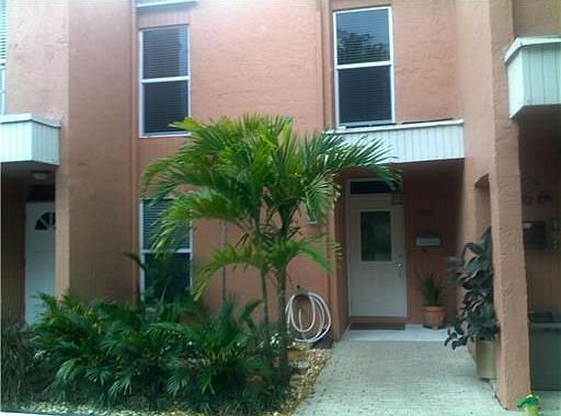 1st image of 668 Kensington Pl #6B
