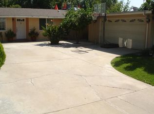 8206 Shirley Ave, Reseda, CA 91335