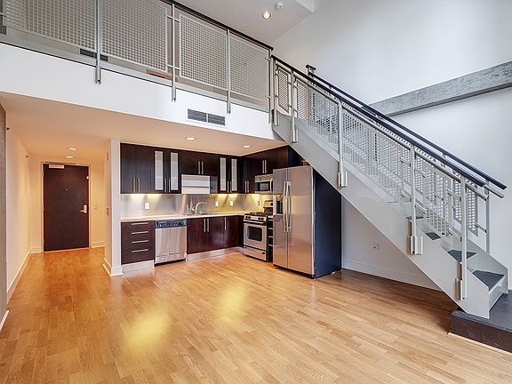 4th image of 200 Brannan St APT 215