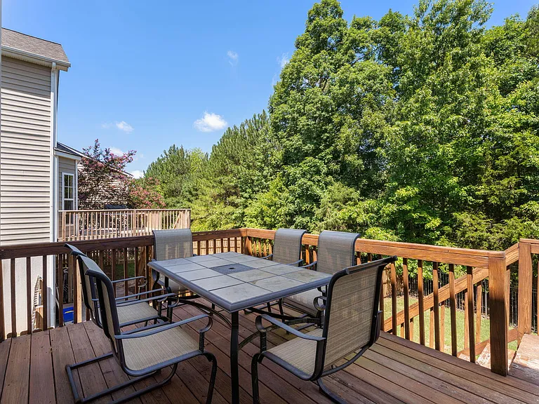3001 Prospect Pkwy — Photo 35