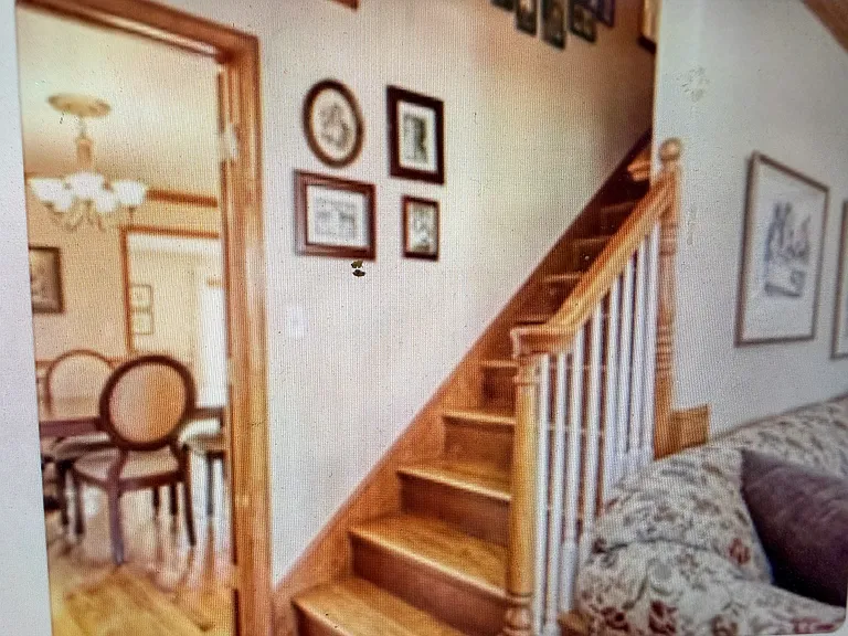 2 Grandview Ave #2 — Photo 10