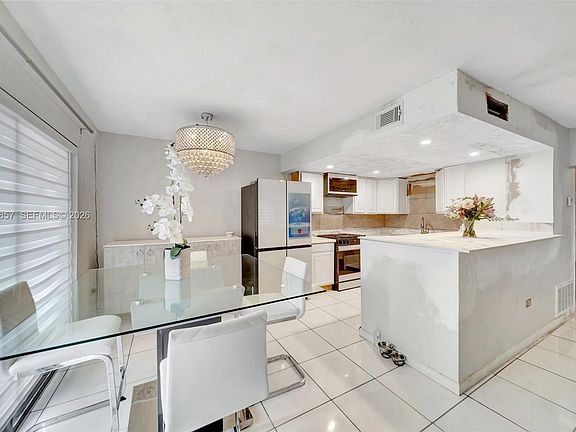 2nd image of 3033 W Missionwood Ln #C-ii
