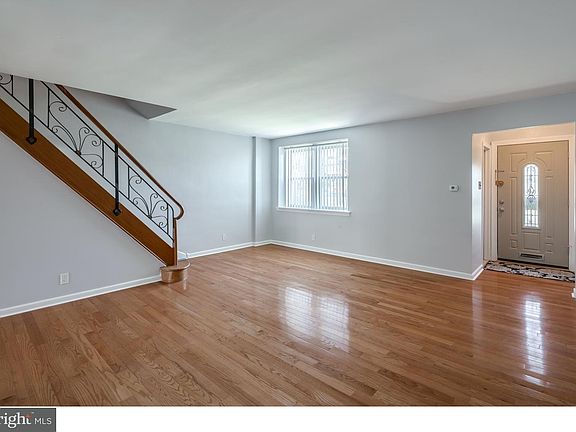 3rd image of 118 E 65th Ave