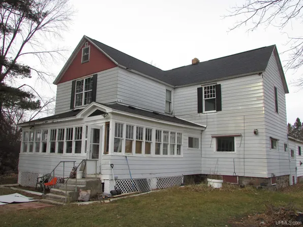 13684 Huron St, Sidnaw, MI 49961