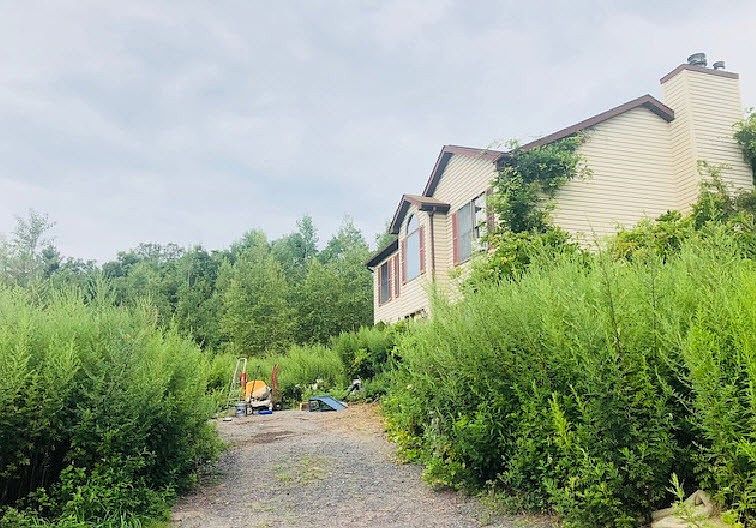 2nd image of 420 Haney Rd