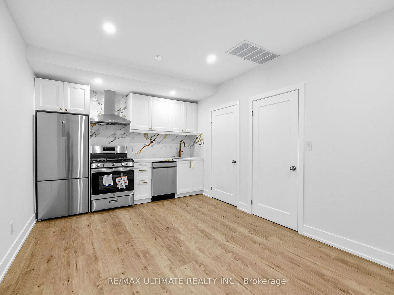 2 bed, $2,700 — Photo 3