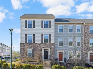 201 Freesia Ln, Stafford, VA 22554