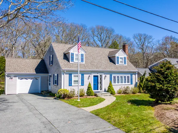56 West Hyannisport Circle, Hyannis, MA 02601