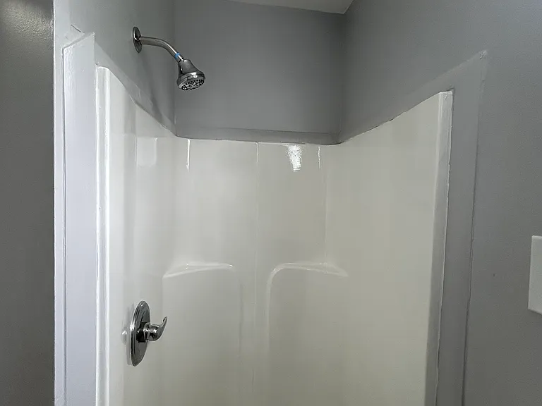 240 Henry St — Photo 8