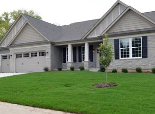 924 Thorn Crown Ct, Kirkwood, MO