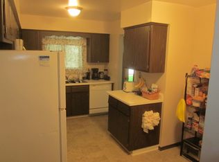 1504 Johnstown Ct, Wheaton, IL 60189