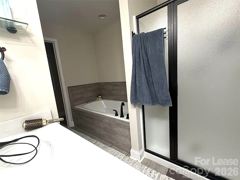 4198 Pickering Dr — Photo 14