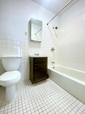 Rented by Bond New York | media 4