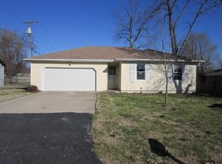 944 S Golden Ave, Springfield, MO 65802