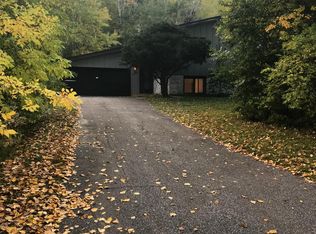 1105 N 40th Ave E, Duluth, MN 55804